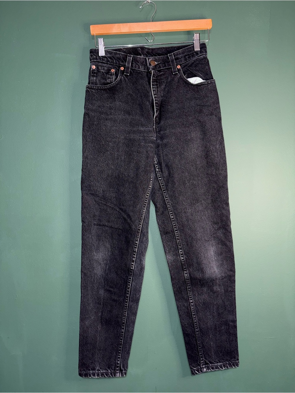 Levi’s 550 Relaxed Fit Tapered Leg
